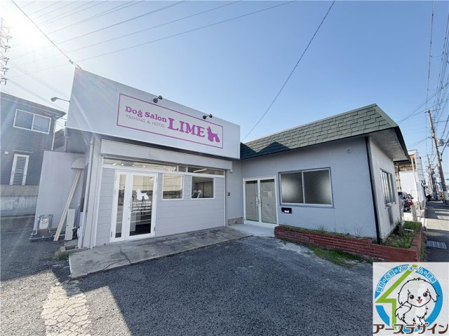 枝吉1丁目店舗のエントランス