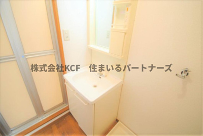 【洗面所】 | パークサイド小島 | スペースが確保できる洗面所です