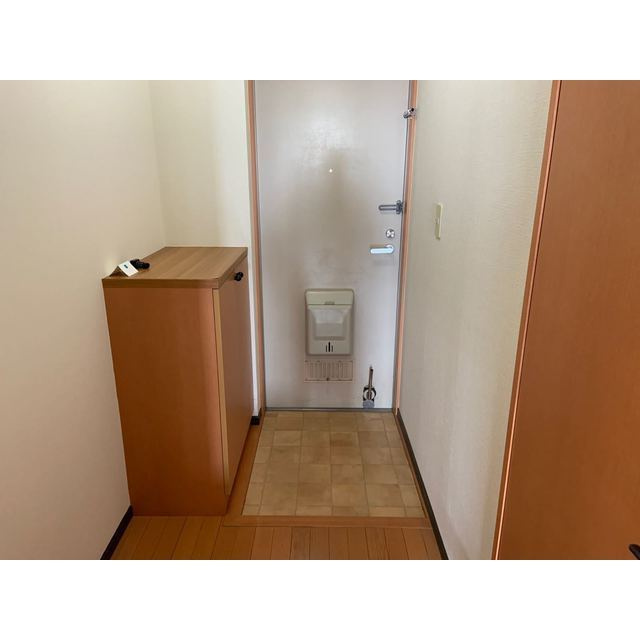 ビクトリーマンションの玄関