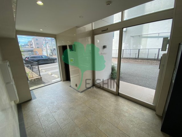 グランシャリオ高宮東のエントランス