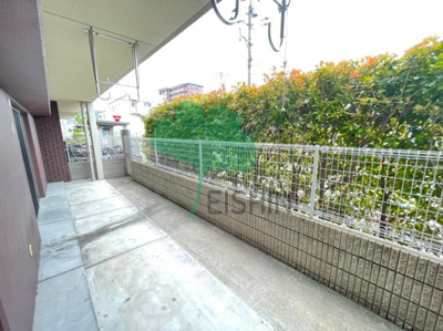 【バルコニー】 | カラコレスⅤ(カラコレス5) | 1階テラスの写真です