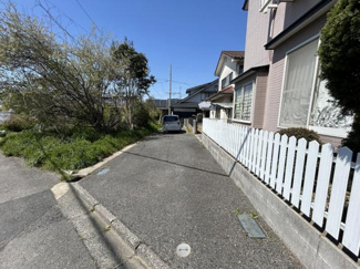【前面道路含む現地写真】 | お家までの進入路です。