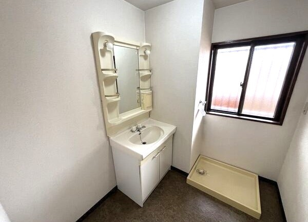 ロアール赤池の洗面所