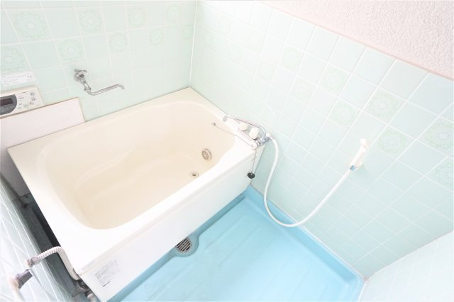 津田沼ハイツの浴室