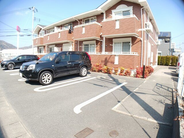 セントラル　フィールドの駐車場