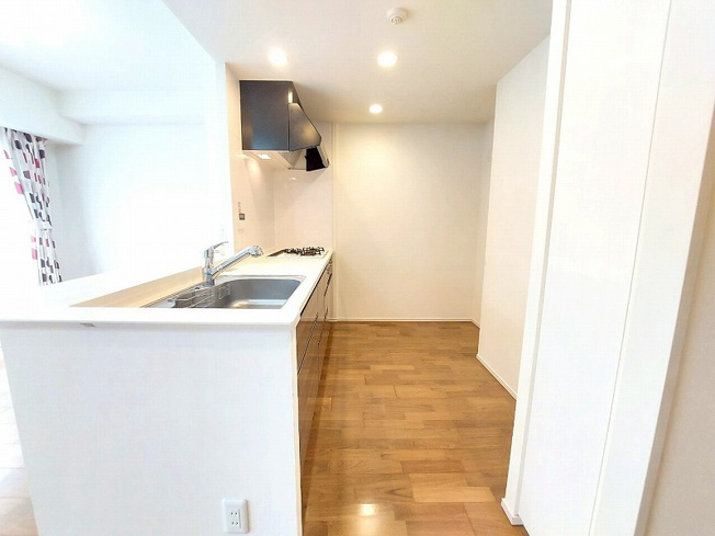 【キッチン】 | アドグランデ朝霞台　(志木本店) | キッチン(2025年5月)撮影
動きやすくストレスフリーなキッチン空間で、家事もラクラク。