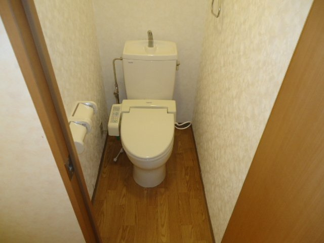 ライブリーのトイレ|シャワー付トイレ