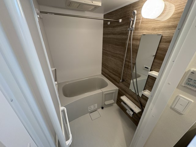 ピーニャ市川の浴室