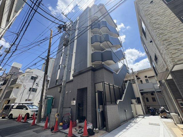 ピーニャ市川の外観