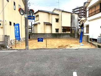 【前面道路含む現地写真】 | 前面道路含む現地写真です