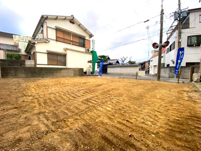 【前面道路含む現地写真】 | 【プレイワーク上町】城内小・土地30坪・建築条件なし・更地渡し | 前面道路含む現地写真です