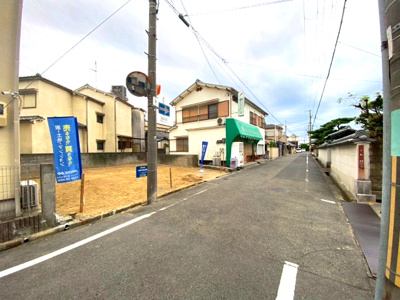 【前面道路含む現地写真】 | 【プレイワーク上町】城内小・土地30坪・建築条件なし・更地渡し | 前面道路含む現地写真です