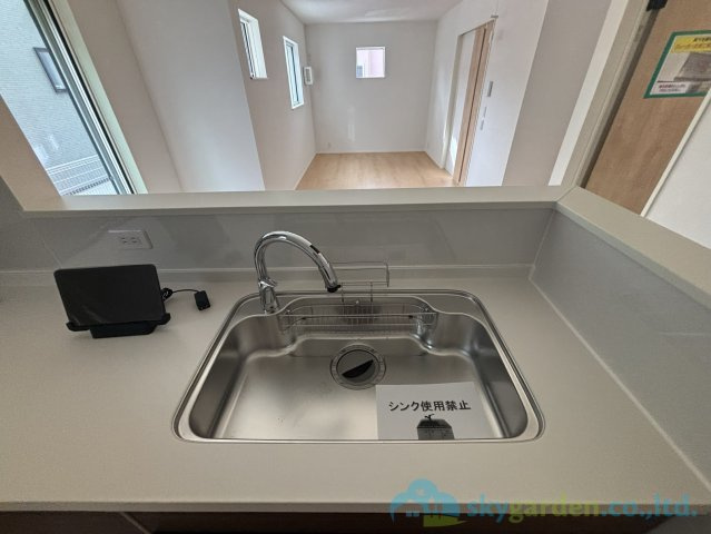 秦野市今泉24-1期　新築戸建　全2棟1号棟のキッチン