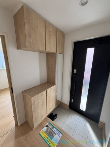 秦野市今泉24-1期　新築戸建　全2棟1号棟の玄関