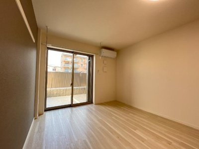 【内装】 | カンパニュール | 洋室