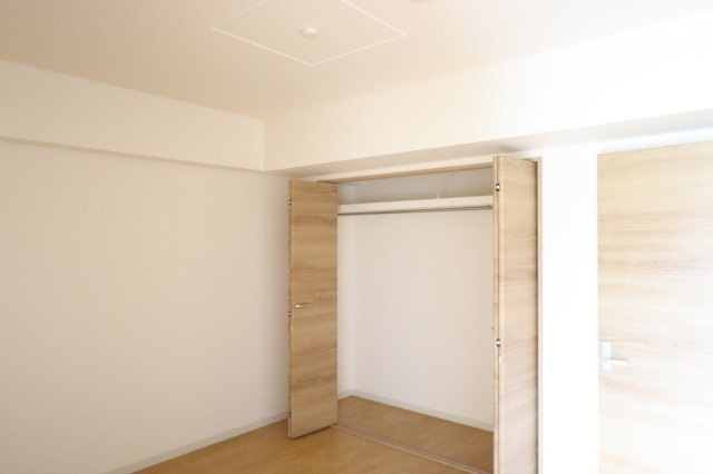 コートシャインの洋室