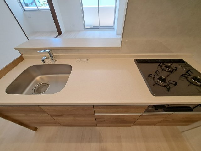 ＧＲＯＯＶＥ上甲子園レジデンスのキッチン