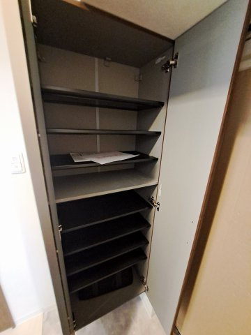 ＧＲＯＯＶＥ上甲子園レジデンスの収納