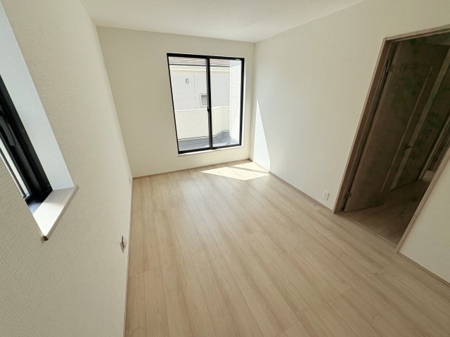 明石市魚住町中尾　新築戸建B号棟の洋室