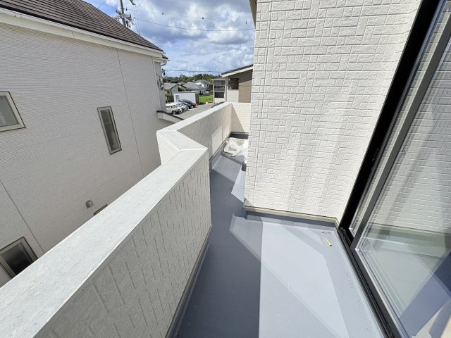 明石市魚住町中尾　新築戸建B号棟のバルコニー