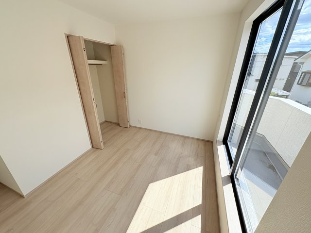 明石市魚住町中尾　新築戸建B号棟の洋室