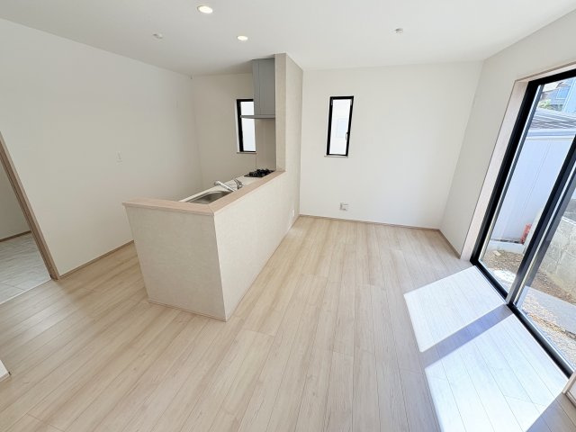 明石市魚住町中尾　新築戸建B号棟の居間・リビング