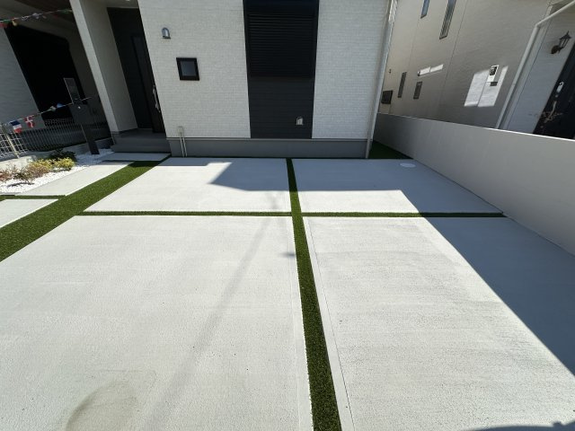 明石市魚住町中尾　新築戸建B号棟の駐車場