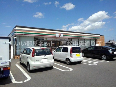 【周辺】 | サン・フラワー出作Ⅱ | セブンイレブン観音寺出作店まで850m