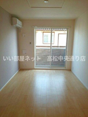 【居間・リビング】 | サン・フラワー出作Ⅱ