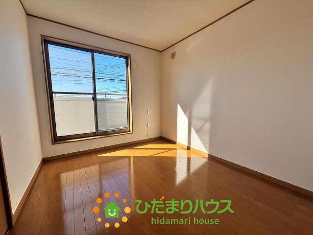 加須市久下1期　中古一戸建ての洋室