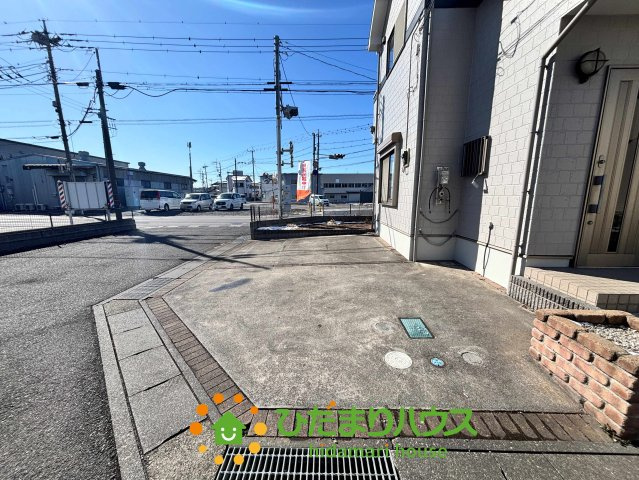 加須市久下1期　中古一戸建ての駐車場