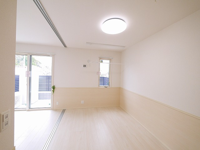 四季の風の洋室|コンパクトで使いやすい洋室です