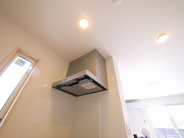 四季の風のキッチン|コンパクトなキッチンで掃除もラクラク