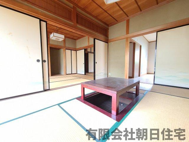 【居間・リビング】 | 学園南1丁目中古平屋 | 和室です！