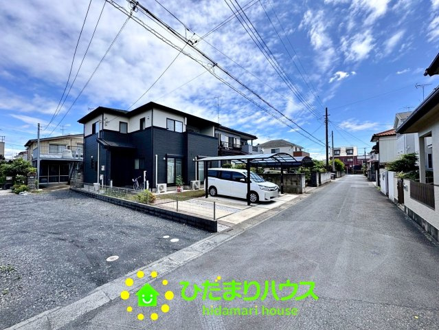 久喜市鷲宮中央1丁目　売地の前面道路含む現地写真