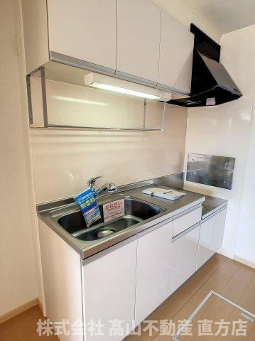 直方市大字頓野のアパートのキッチン