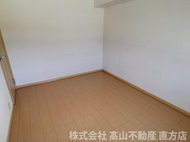 直方市大字頓野のアパートの寝室
