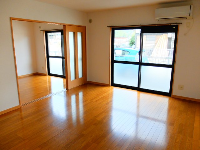 アメニティー青垣の居間・リビング|リビングは12帖です♪