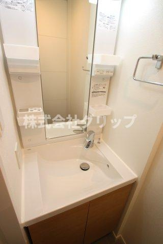 ルフレプレミアム横浜リーヴァの独立洗面台