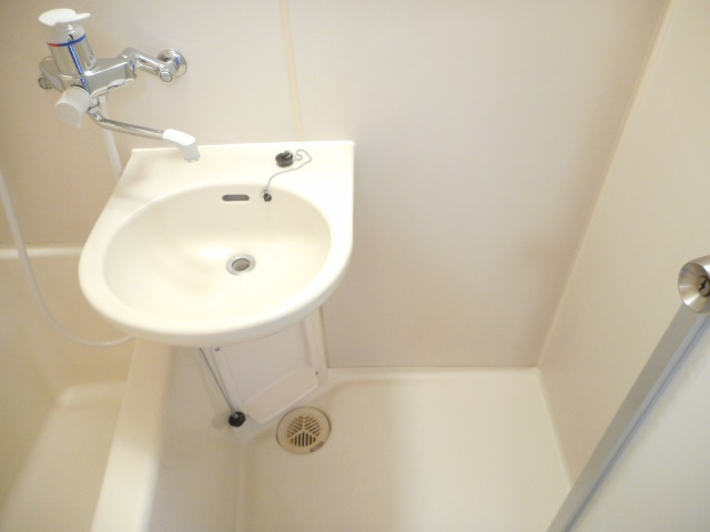 川口市宮町の賃貸マンションの洗面所