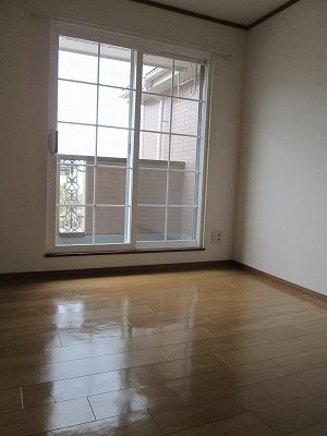 スフィアの寝室|風通しも良い寝室です☆