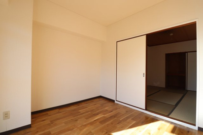 【洋室】 | 緑橋グリーンハイツ