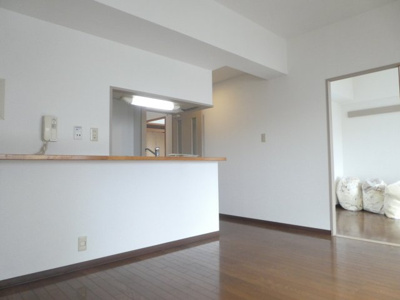 【居間・リビング】 | ワインウェル | ※写真は同物件別部屋です