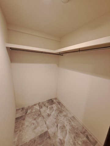 ＧＲＯＯＶＥ上甲子園レジデンスの収納