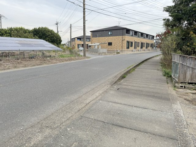 【前面道路含む現地写真】 | 富津市上飯野中古戸建