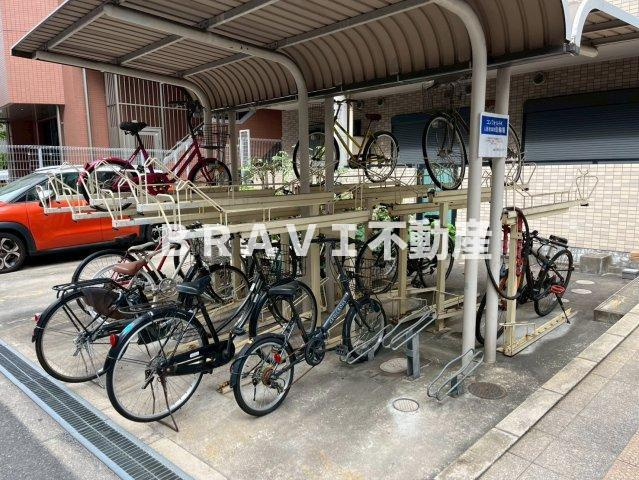 コンフォルトK　BRAVI不動産のその他共用部分|【コンフォルトK】駐輪場です