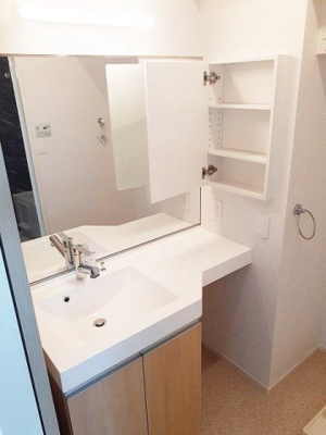 【洗面所】 | 四季桜 | ゆったりとスペースのある洗面所