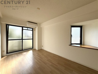 角部屋、出窓有！日当たりも良好です☼