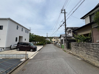 【前面道路含む現地写真】