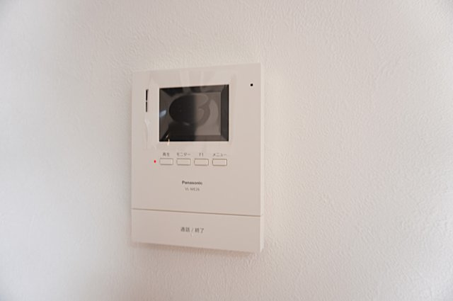 越谷市大字大泊 中古戸建のセキュリティ|TVモニター付きインターフォン